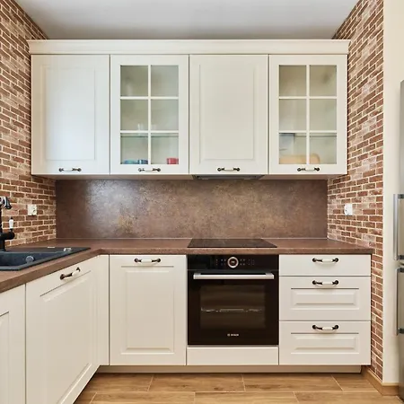 Rozy Wiatrow With Underground Garage By Renters Appartamento