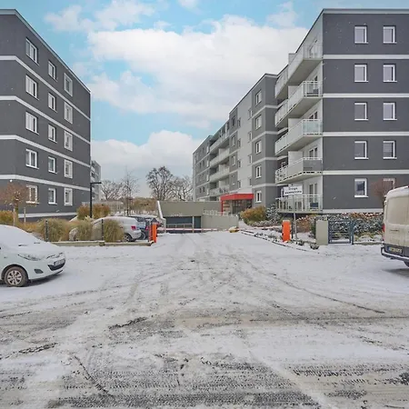 Rozy Wiatrow With Underground Garage By Renters Apartament